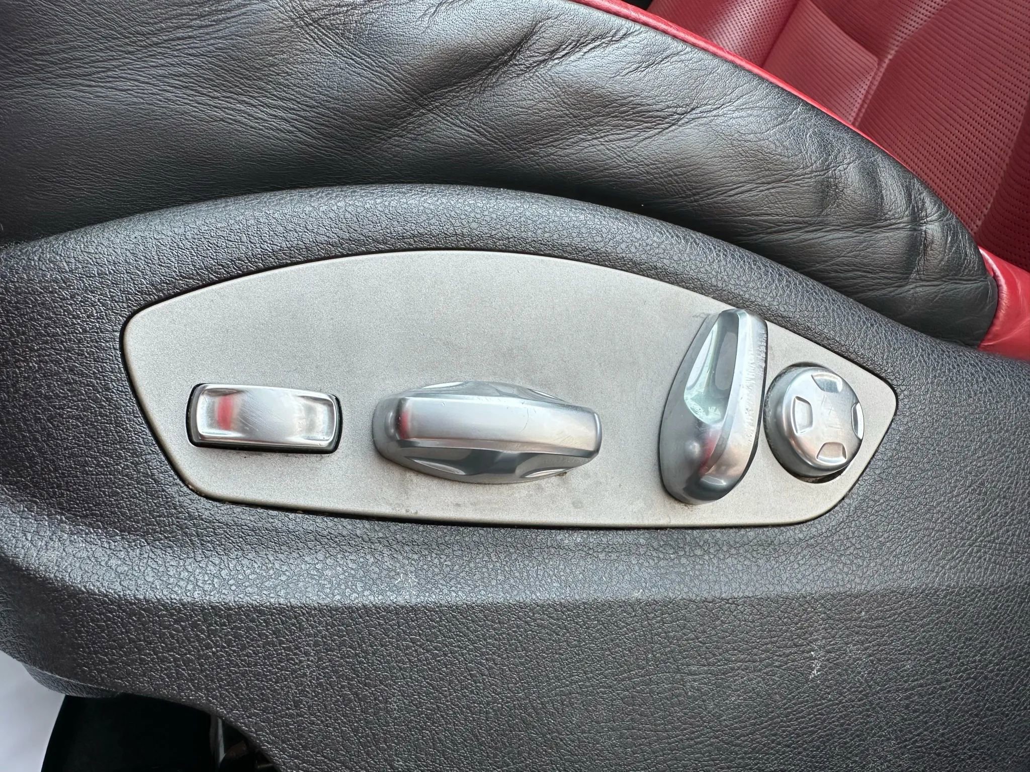 Used 2020 Porsche Macan S image 17