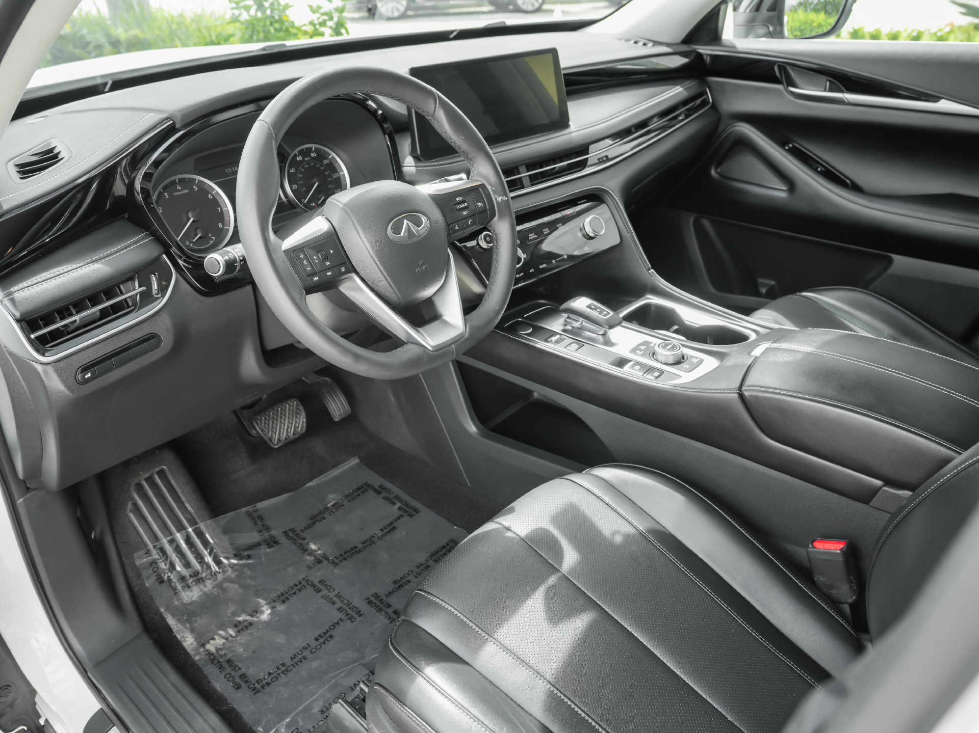 Used 2024 INFINITI QX60 Pure FWD image 2