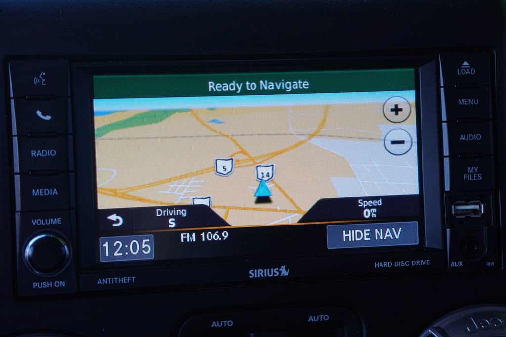 Used 2018 Jeep Wrangler Unlimited Sahara AWD/4WD image 32