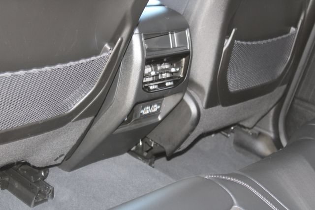 Used 2023 Jeep Grand Cherokee Altitude AWD/4WD image 34