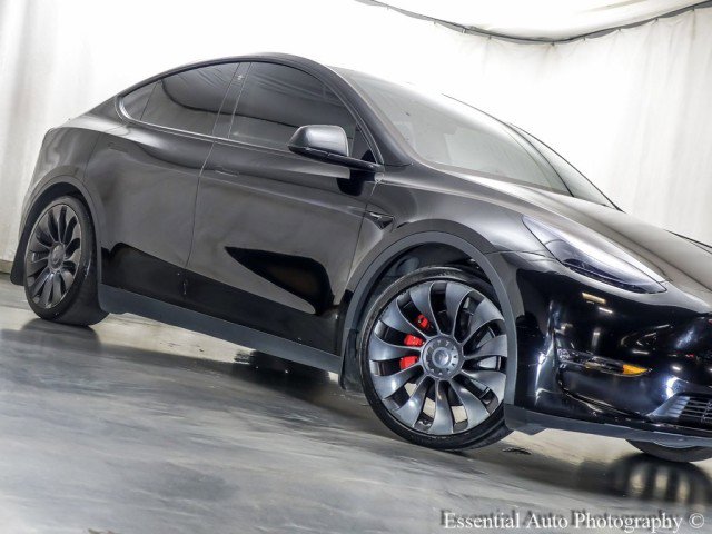 Used 2023 Tesla Model Y Performance image 4