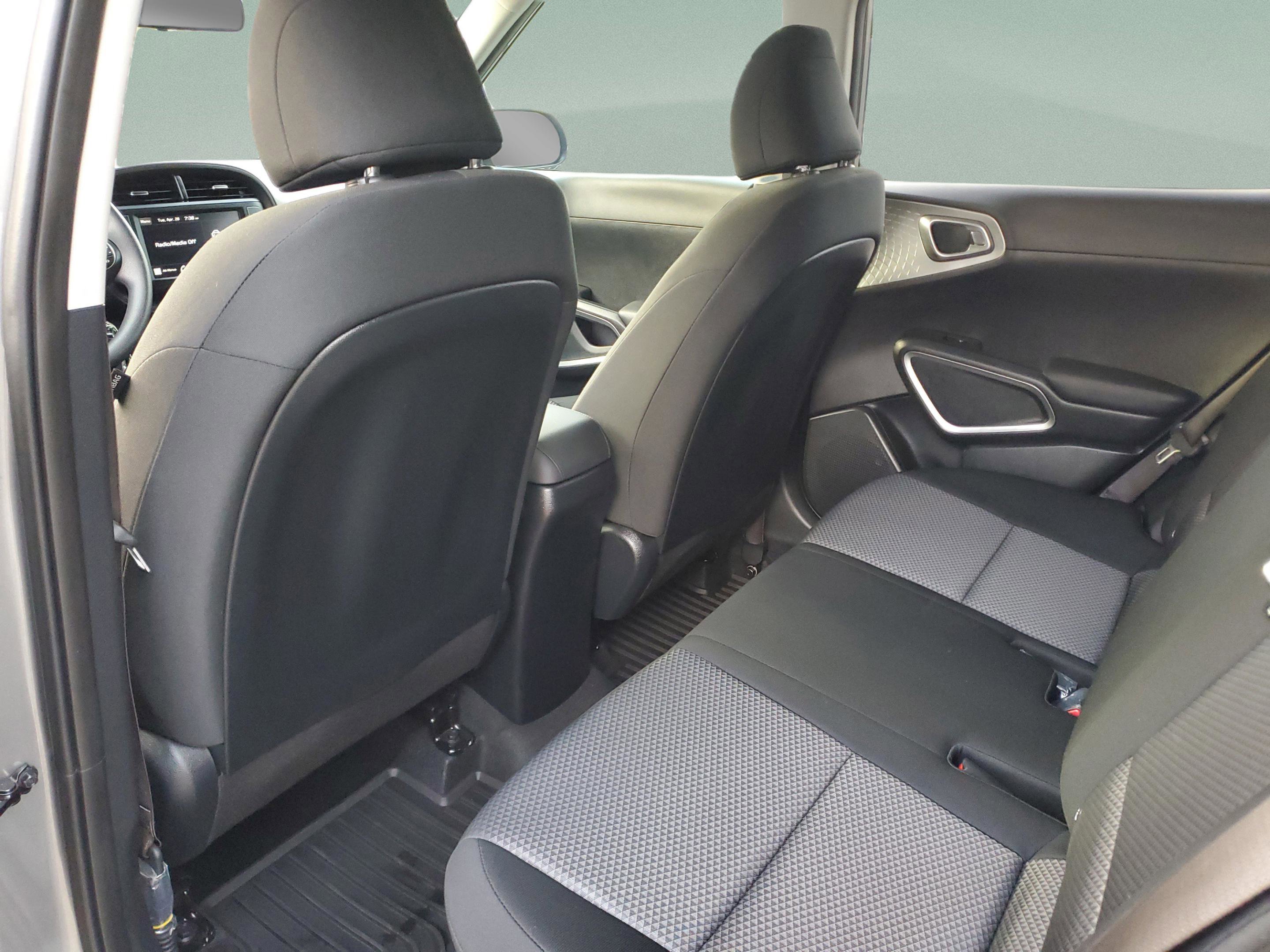 Certified 2024 Kia Soul LX w/ Option Group 015 FWD image 9