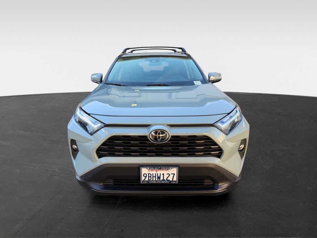 Used 2022 Toyota RAV4 XLE w/ Convenience Package FWD image 6