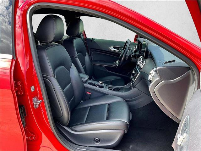 Used 2020 Mercedes-Benz GLA 250 4MATIC image 9