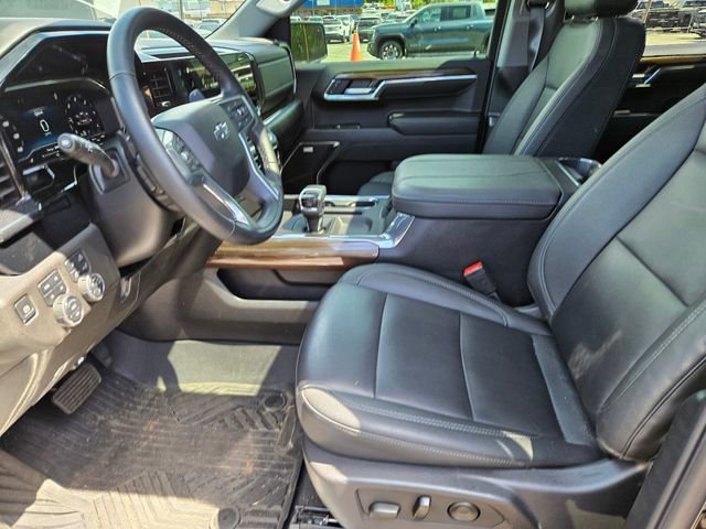 Used 2024 Chevrolet Silverado 1500 RST AWD/4WD image 8