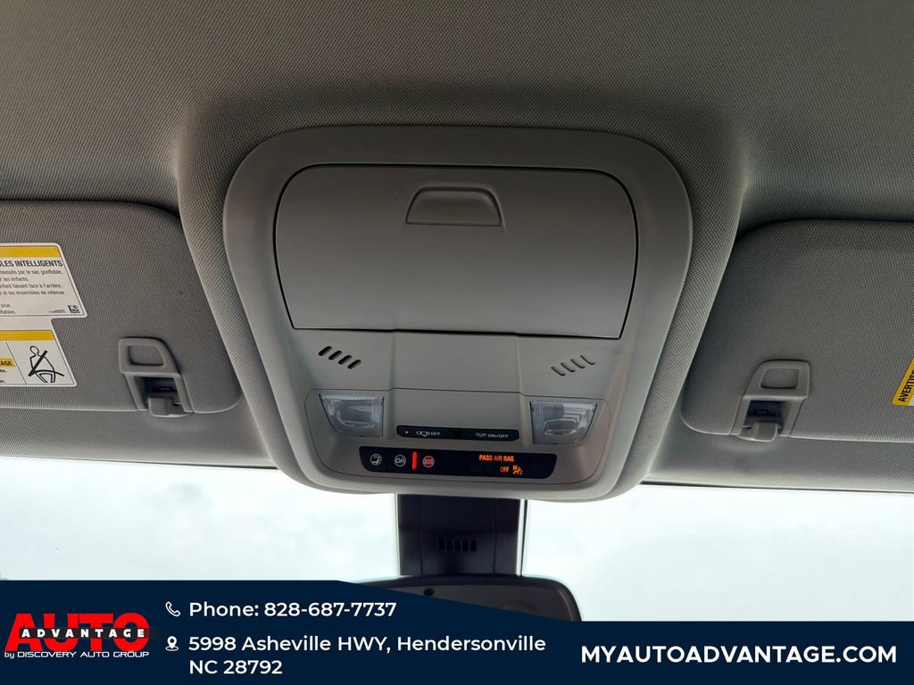 Used 2024 GMC Terrain SLE AWD/4WD image 27