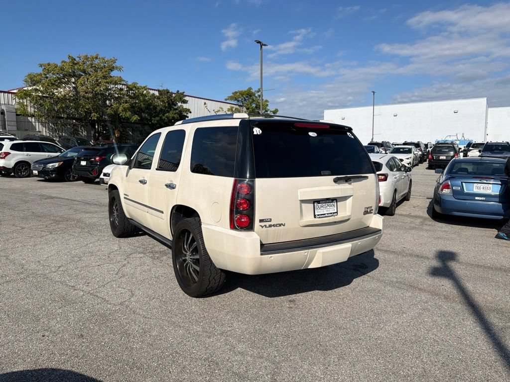 Used 2009 GMC Yukon Denali AWD/4WD image 5