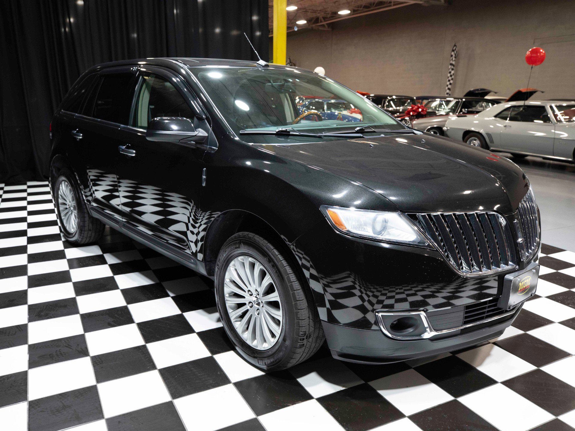 Used 2014 Lincoln MKX AWD w/ Olive Ash Wood Package image 10