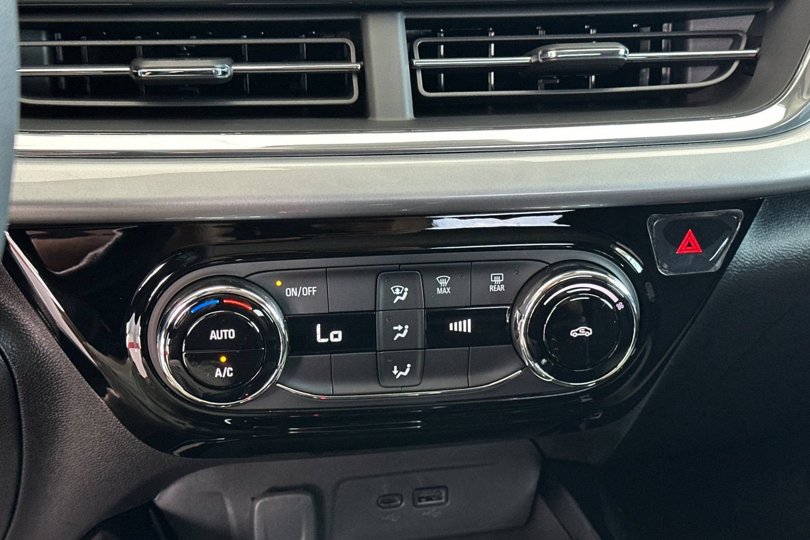 New 2026 Chevrolet Trax LT FWD image 20