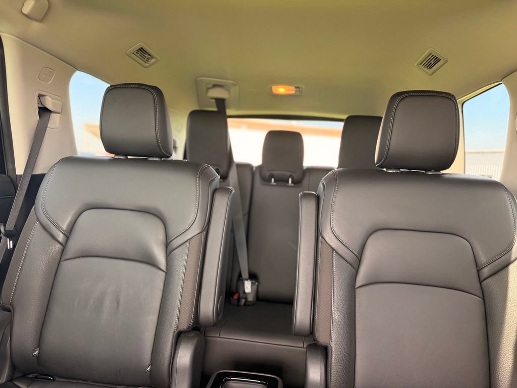 Certified 2025 Nissan Pathfinder SL w/ SL Premium Package FWD image 10