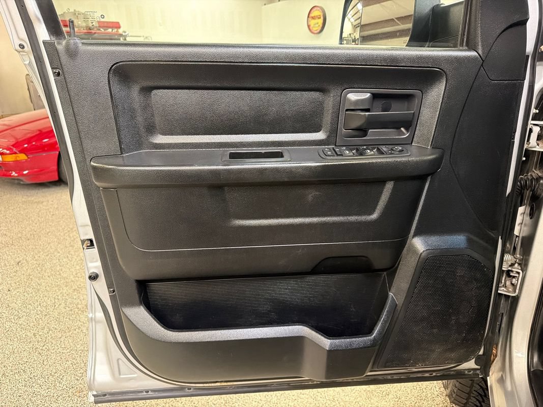 Used 2018 RAM 2500 Tradesman w/ Chrome Appearance Group AWD/4WD image 27