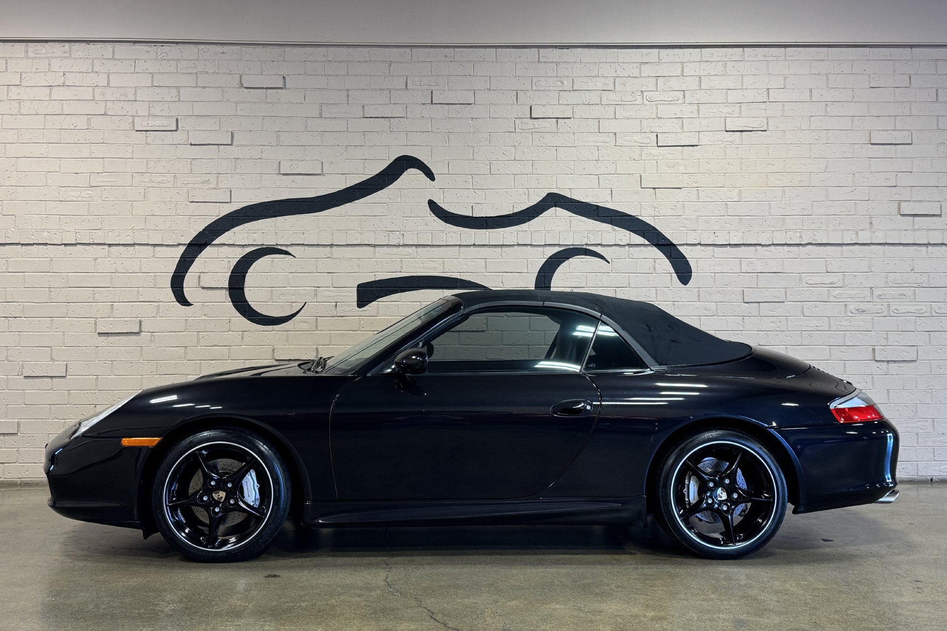 Used 2003 Porsche 911 Carrera 4 AWD/4WD image 12