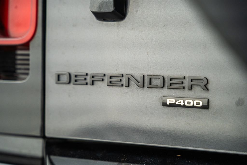 Used 2022 Land Rover Defender 110 X-Dynamic HSE AWD/4WD image 8