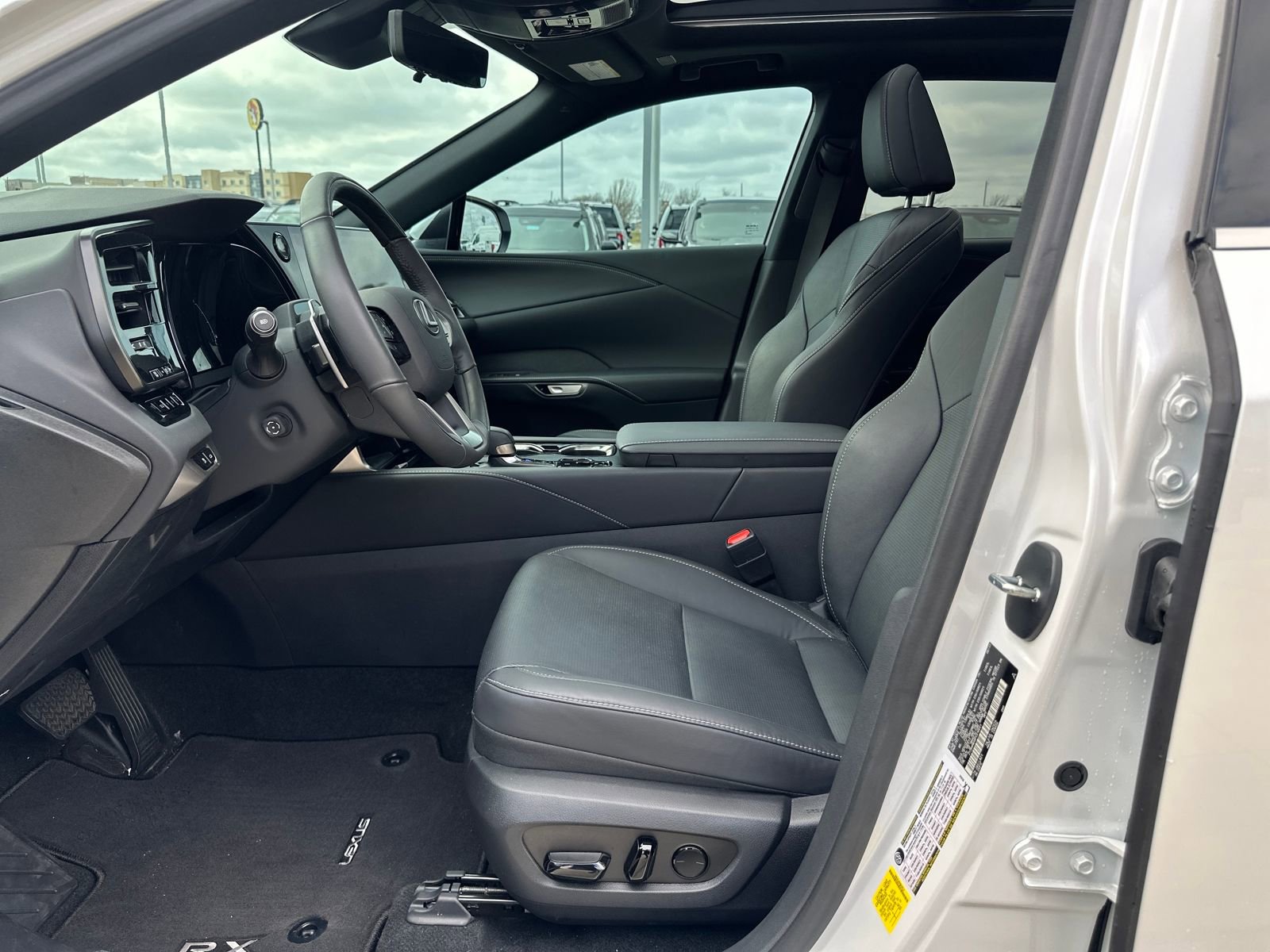 Used 2023 Lexus RX 350 Premium Plus image 8