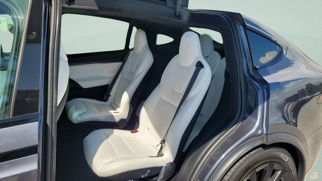 Used 2023 Tesla Model X Plaid AWD/4WD image 10