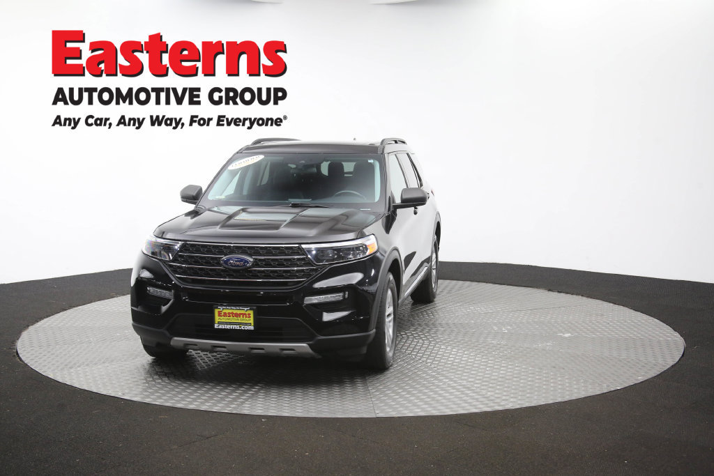 Used 2022 Ford Explorer XLT w/ Equipment Group 202A AWD/4WD image 49
