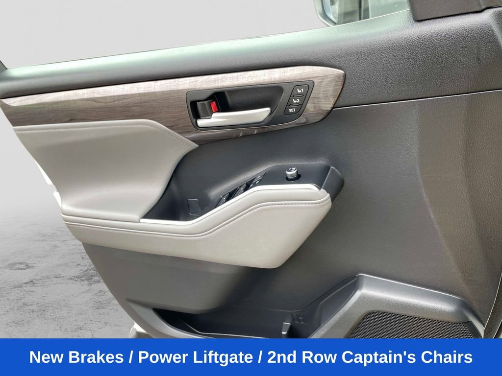 Used 2021 Toyota Highlander Limited AWD/4WD image 20