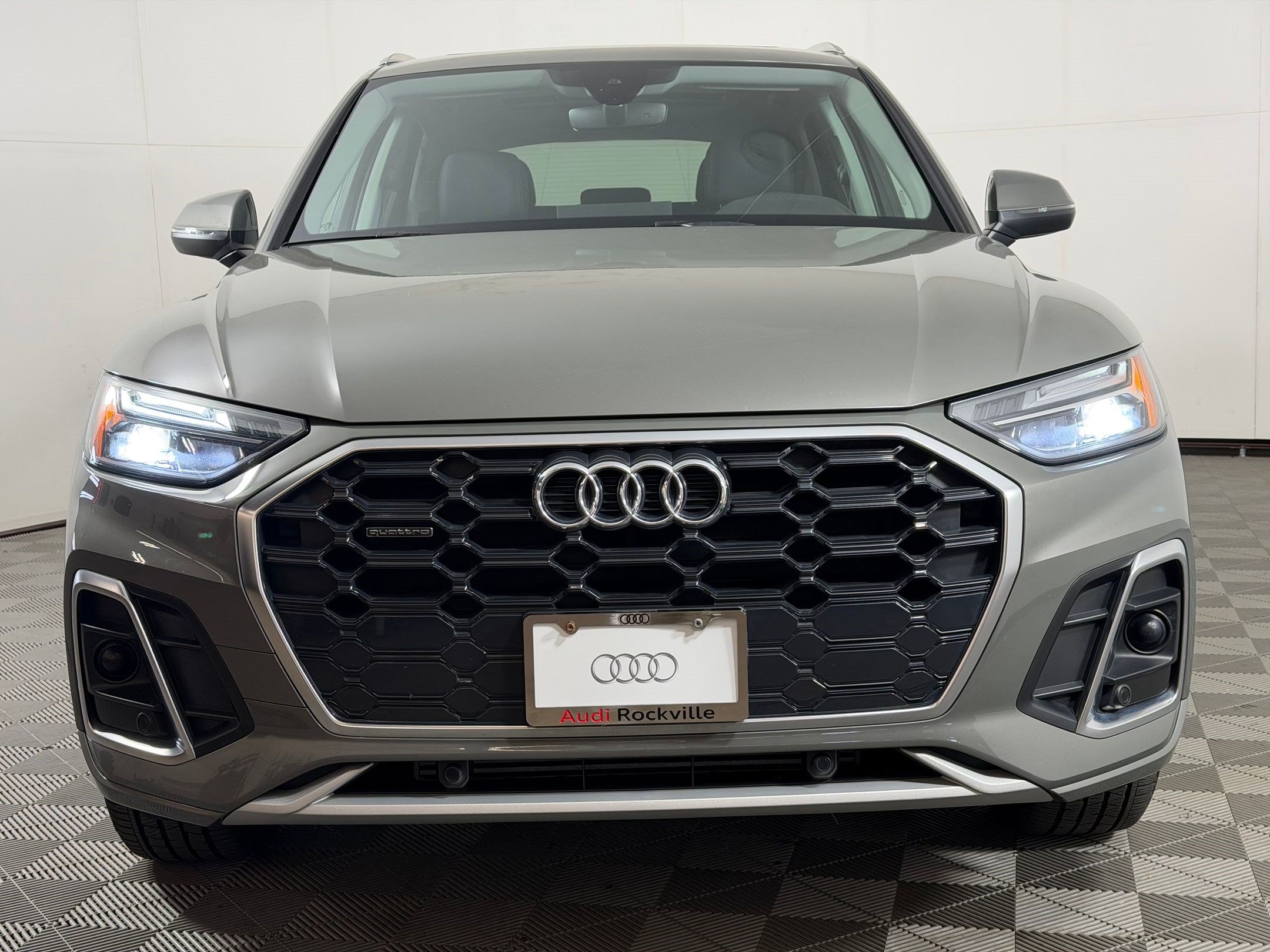 Certified 2023 Audi Q5 2.0T Premium w/ Convenience Package AWD/4WD image 6