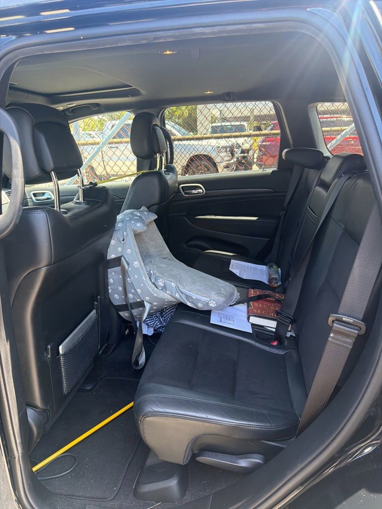 Used 2022 Jeep Grand Cherokee Laredo X RWD image 11