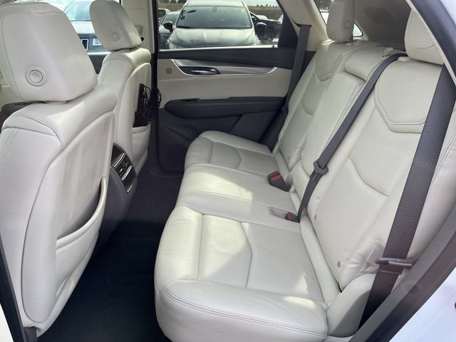 Used 2017 Cadillac XT5 Premium Luxury AWD/4WD image 26