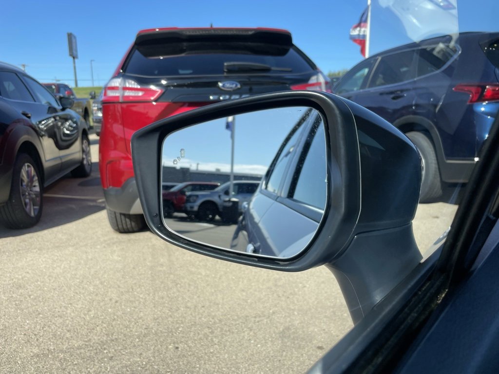 Used 2023 Nissan Versa SR w/ Electronics Package image 39