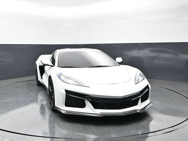Used 2023 Chevrolet Corvette Z06 RWD image 5