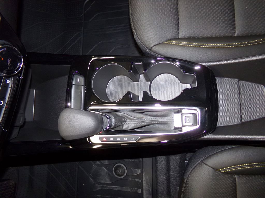 New 2025 Chevrolet Trax ACTIV w/ Driver Confidence Package image 18