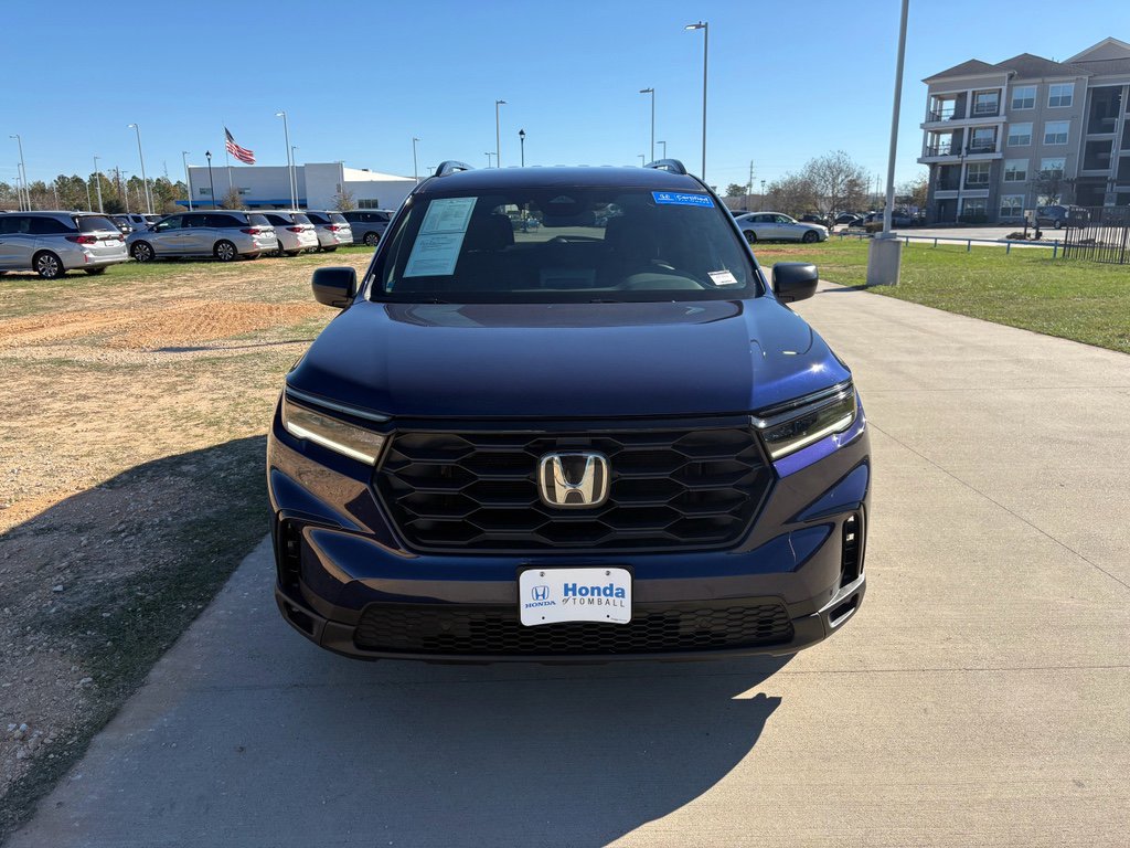 Certified 2024 Honda Pilot Sport image 3