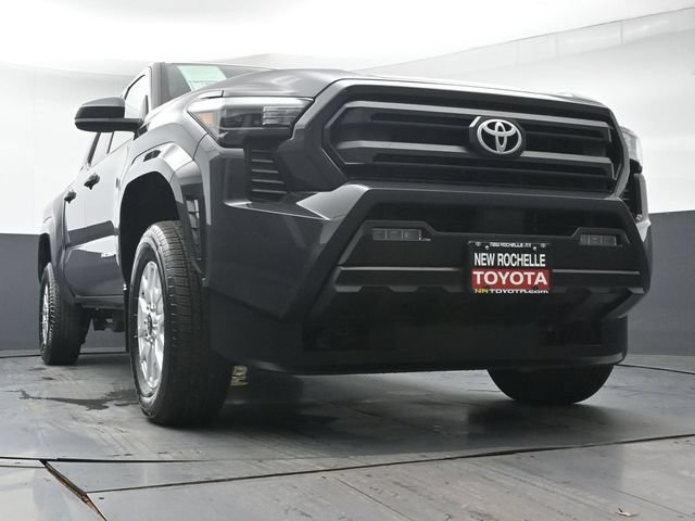 Certified 2024 Toyota Tacoma SR5 AWD/4WD image 37
