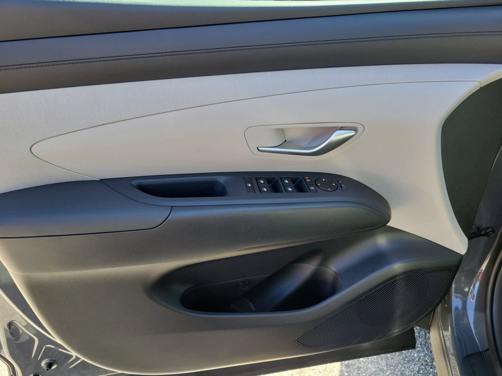 Used 2026 Hyundai Tucson SEL FWD image 14