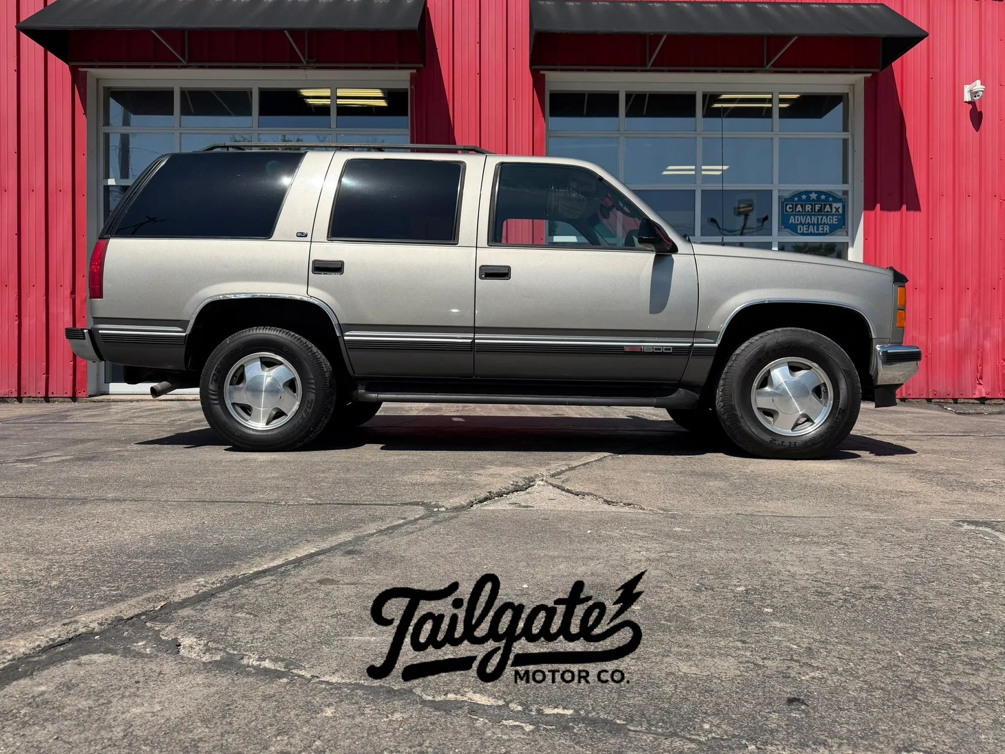 Used 1999 GMC Yukon 4WD 4-Door w/ Marketing Opt Pkg 5 image 1
