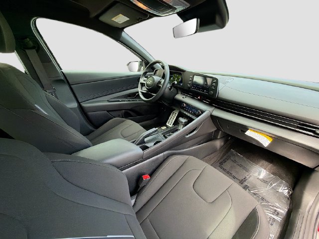 Certified 2026 Hyundai Elantra Sport FWD image 26