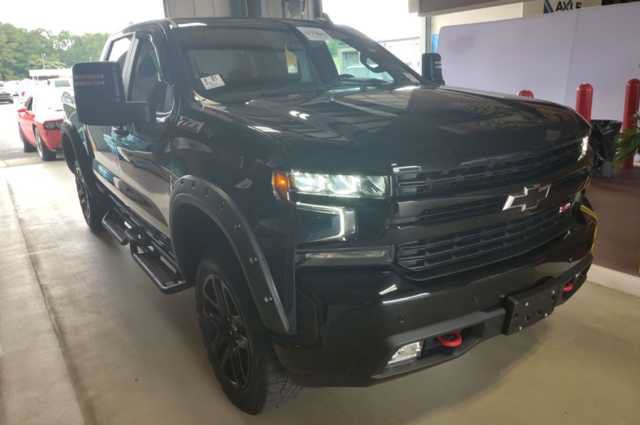 Used 2022 Chevrolet Silverado 1500 LT Trail Boss w/ Safety Package AWD/4WD image 3