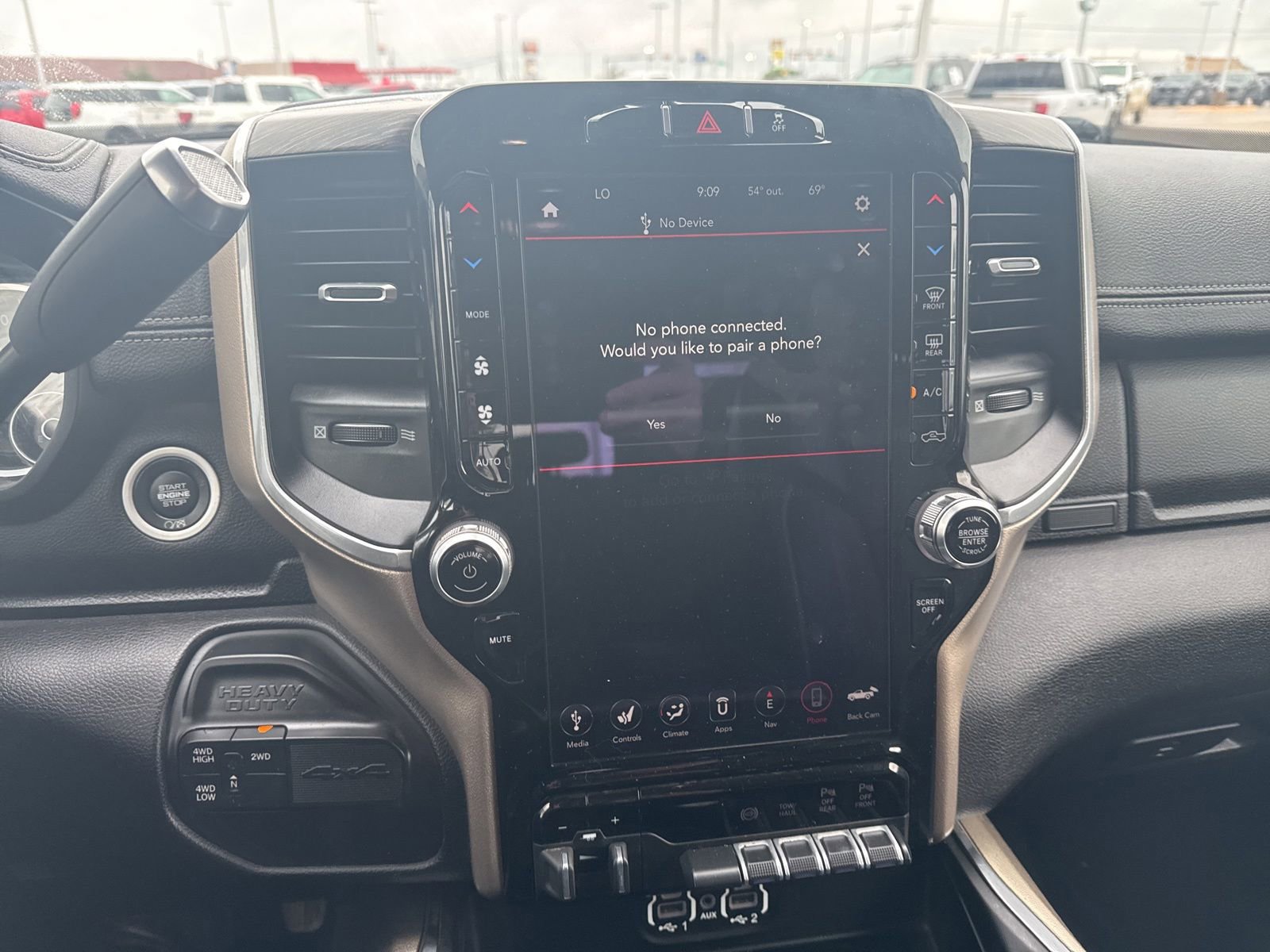 Used 2020 RAM 3500 Laramie AWD/4WD image 12