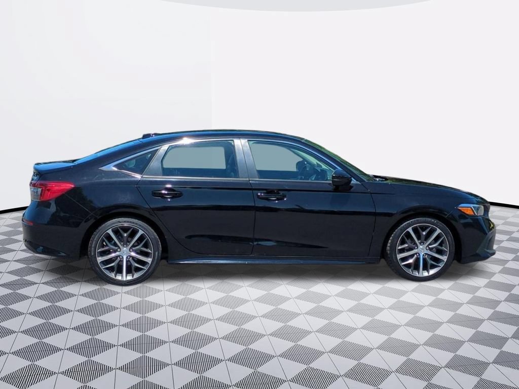 Used 2022 Honda Civic Touring image 7