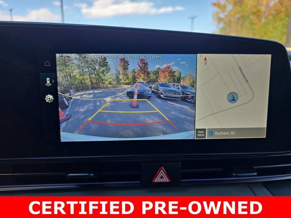 Used 2025 Hyundai Elantra Limited image 24