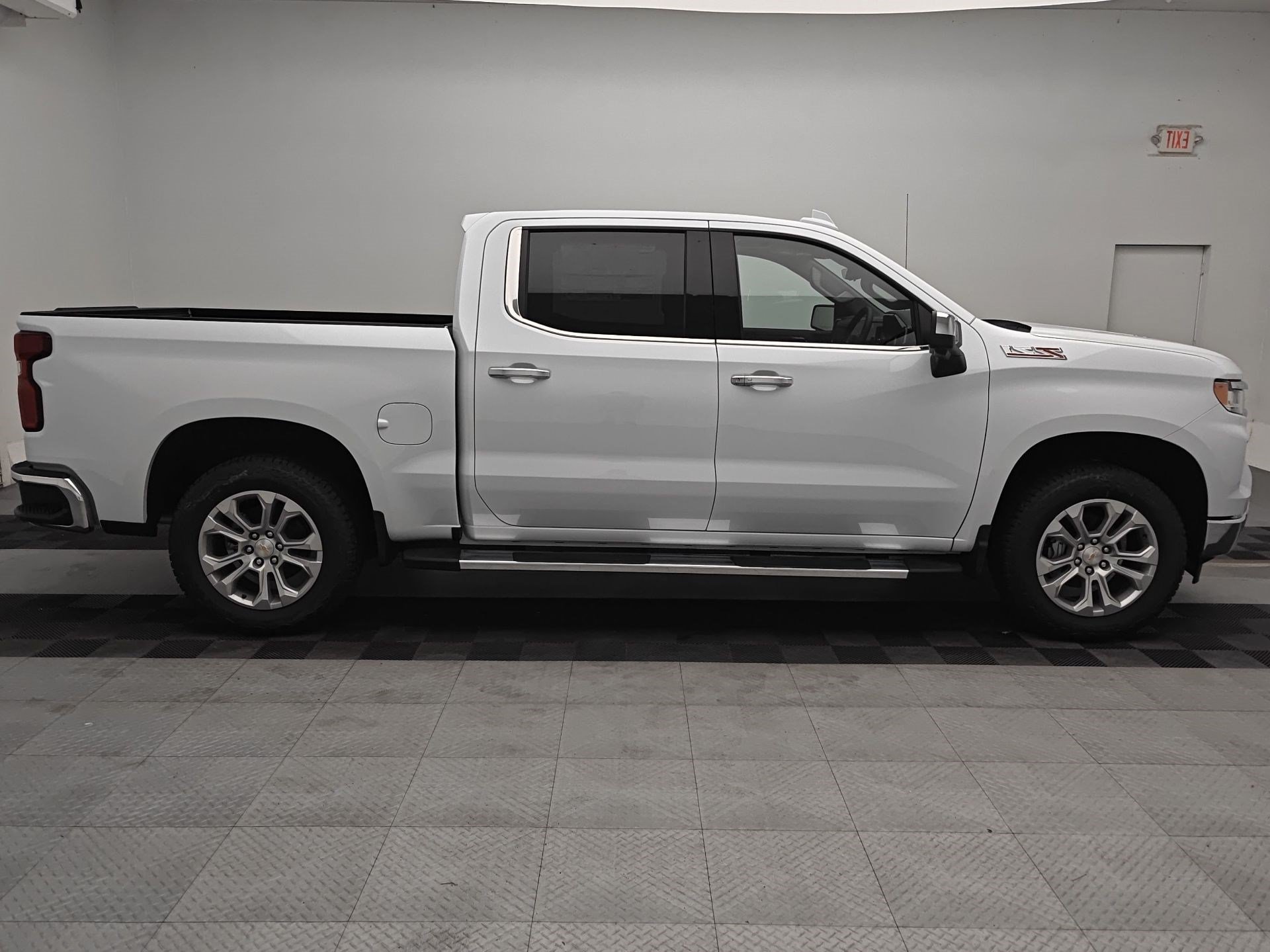 New 2026 Chevrolet Silverado 1500 LTZ AWD/4WD image 8