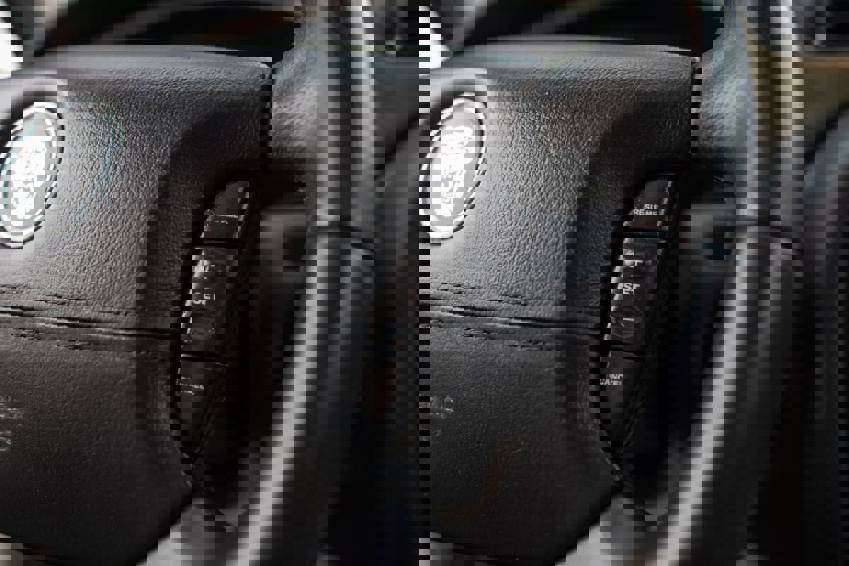 Used 2003 Jaguar S-TYPE R image 45