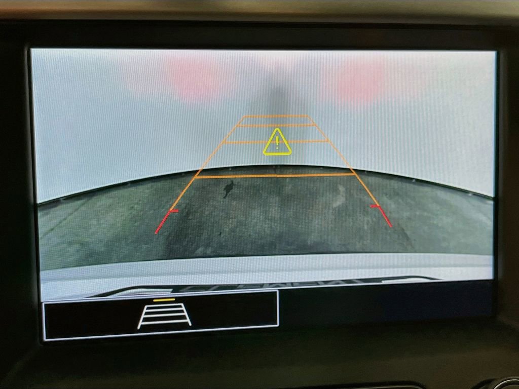 Used 2022 GMC Acadia SLE FWD image 18