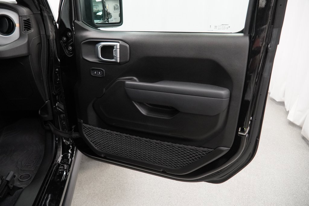 Certified 2024 Jeep Wrangler Willys image 41