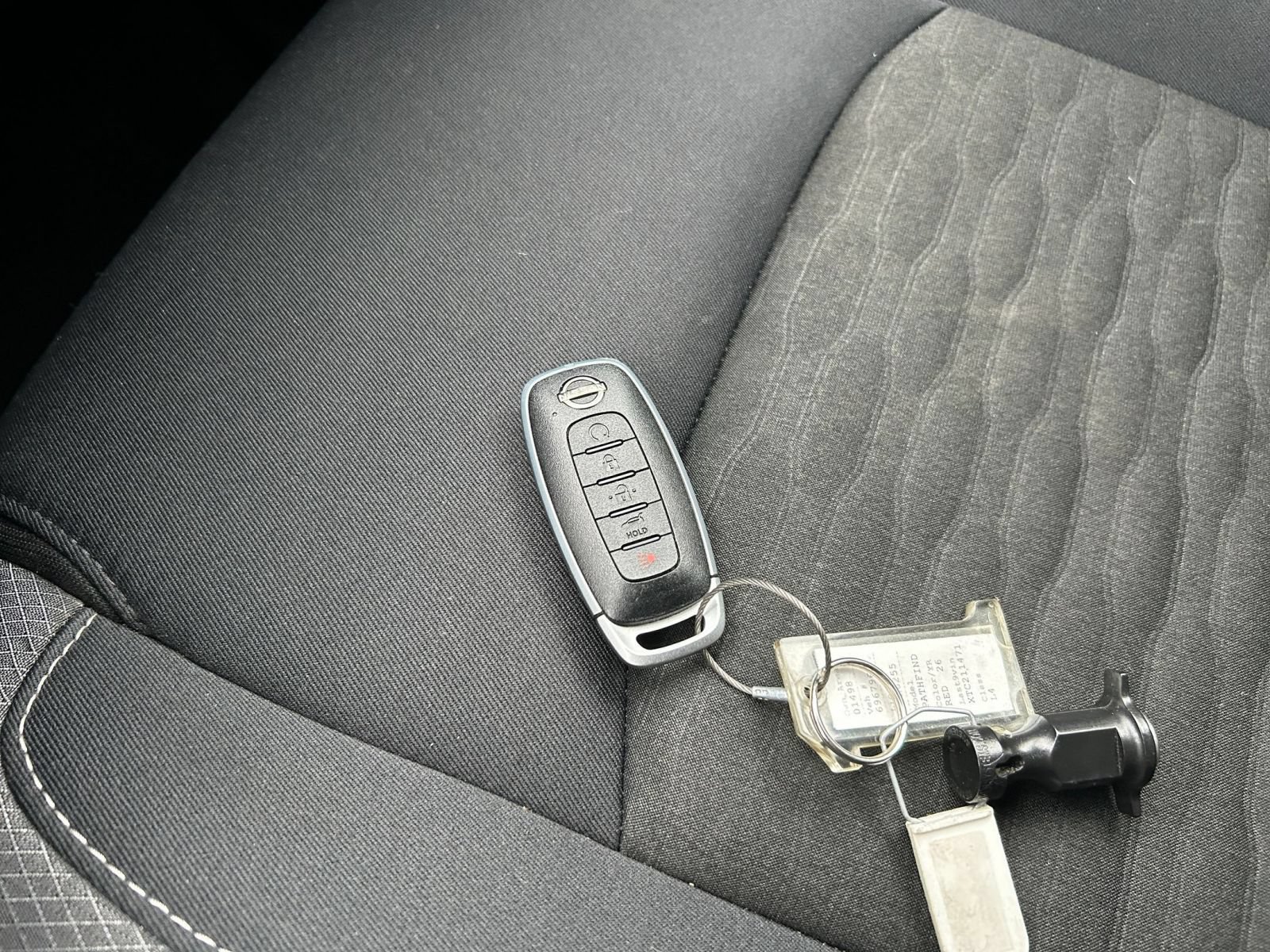 Used 2026 Nissan Pathfinder SV FWD image 18