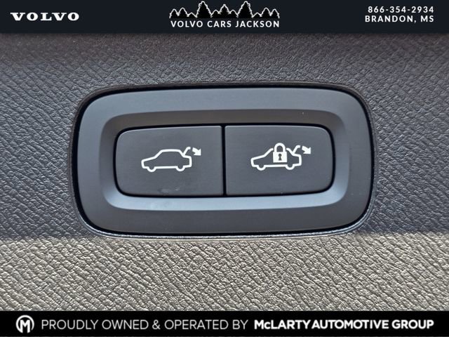 New 2025 Volvo XC90 T8 Plus w/ Protection Package Premier image 27
