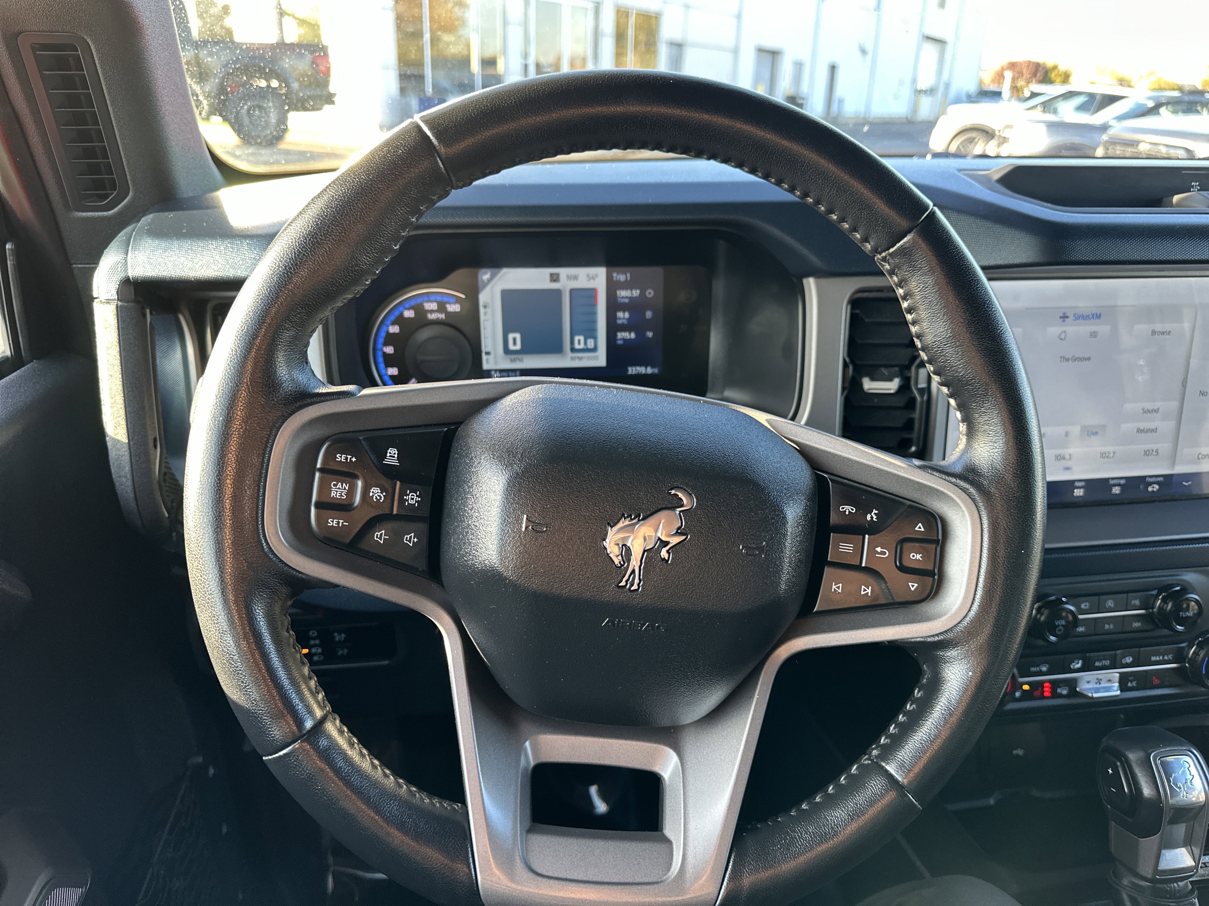 Used 2023 Ford Bronco Outer Banks image 18