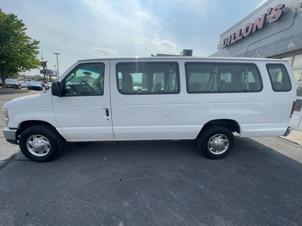 Used 2010 Ford E-350 and Econoline 350 XLT RWD image 4