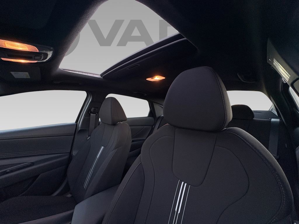 New 2026 Hyundai Elantra SEL Sport Premium image 7