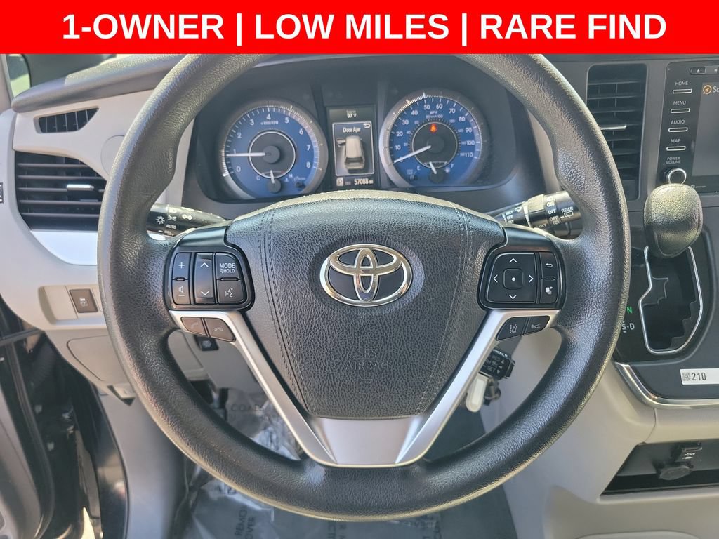 Used 2019 Toyota Sienna LE FWD image 22