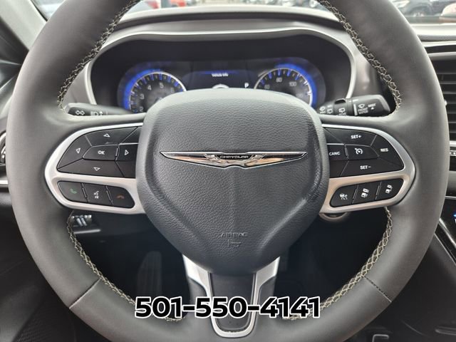 Used 2025 Chrysler Pacifica Select image 30