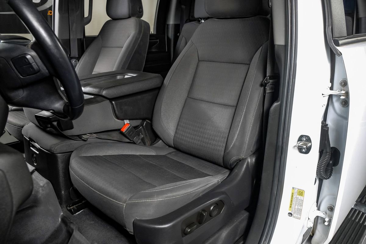 Used 2024 Chevrolet Silverado 2500 LT AWD/4WD image 30