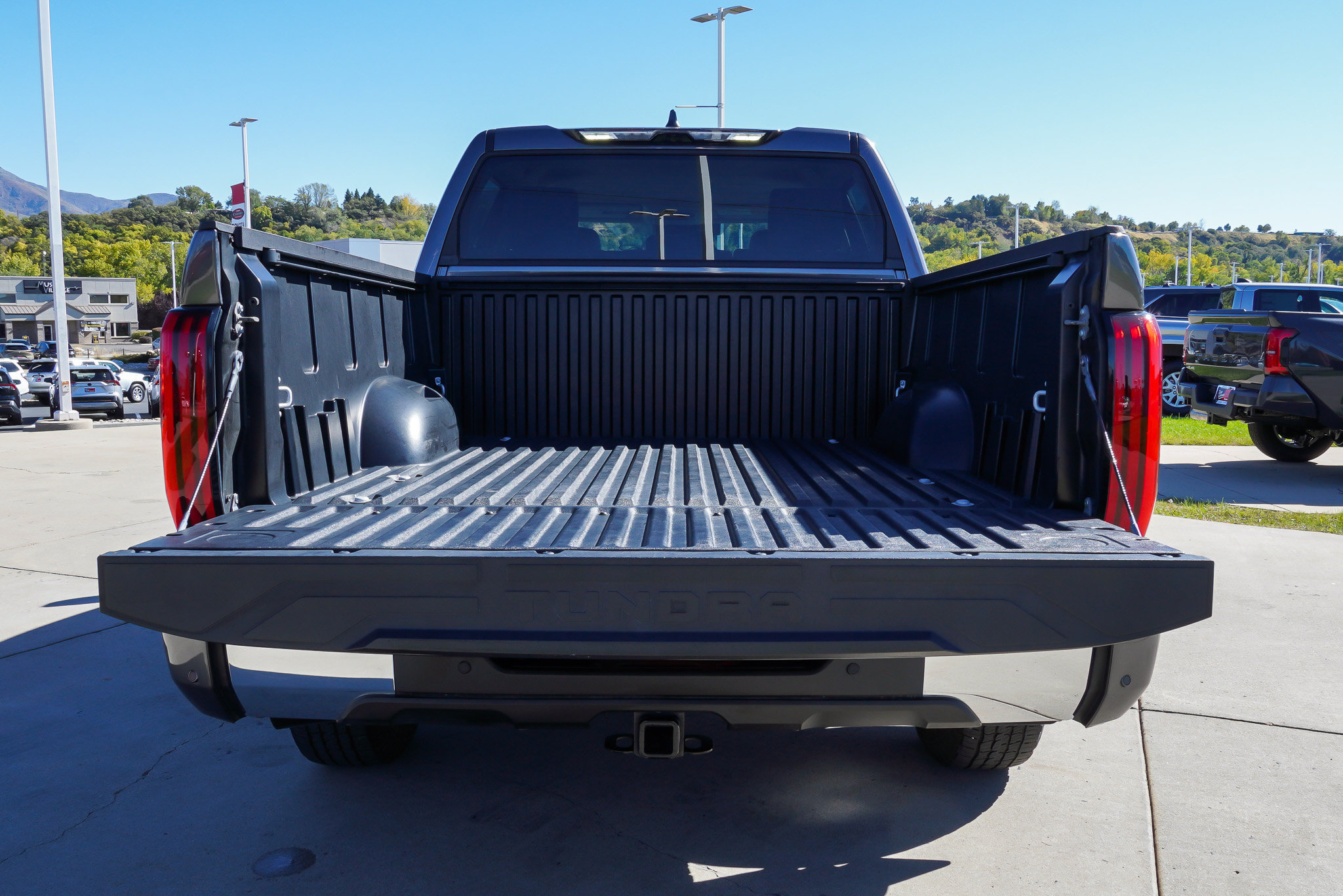 Used 2024 Toyota Tundra SR5 w/ TRD Off-Road Package AWD/4WD image 14
