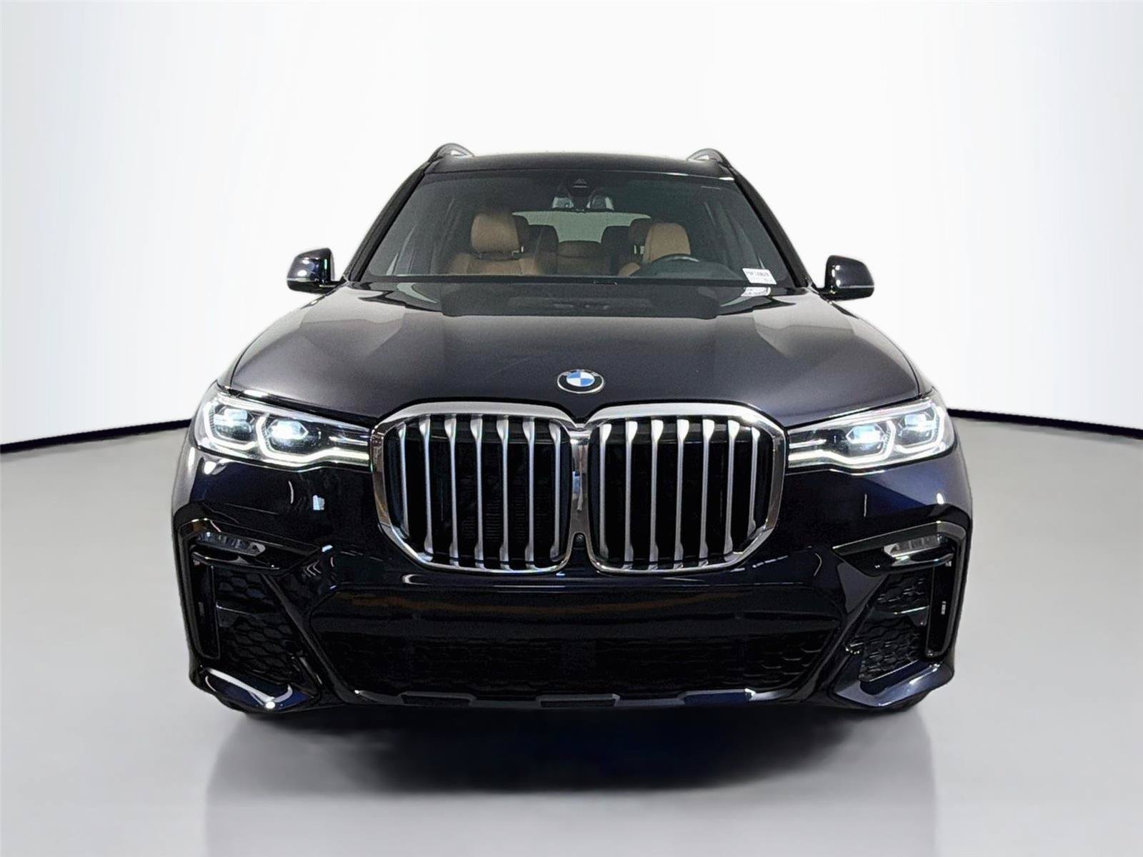 Used 2021 BMW X7 xDrive40i w/ M Sport Package AWD/4WD image 2
